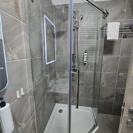 شقة Side Luxury - Pool & Langa Plaja